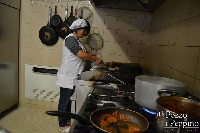 agriturismo_cucina_pozzo_peppinodsc_3759