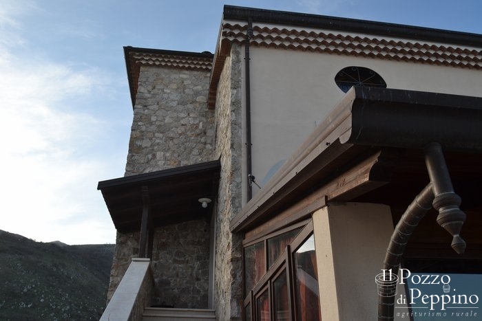agriturismo_esterni_pozzo_peppinodsc_1583