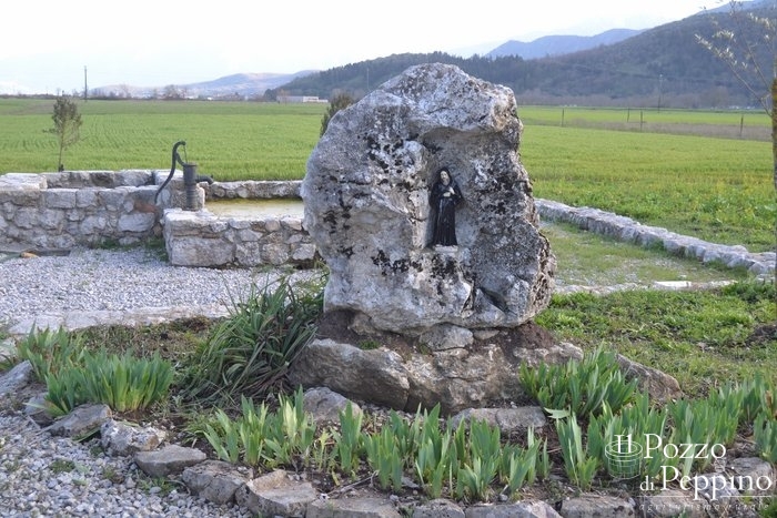 agriturismo_esterni_pozzo_peppinodsc_1590